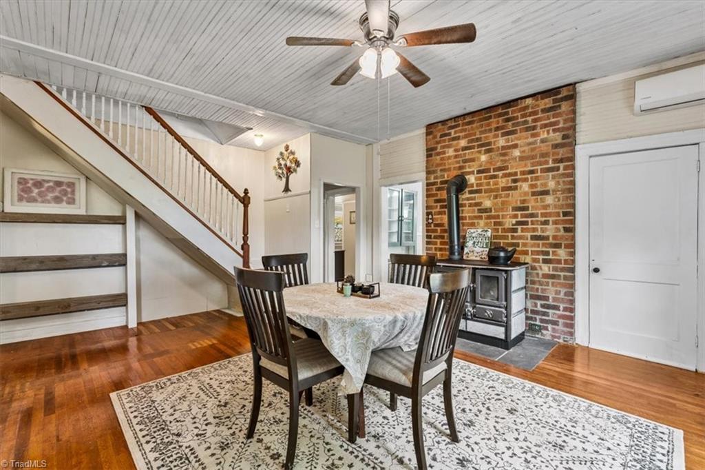 5846 Coble Church Road, Liberty, North Carolina image 9