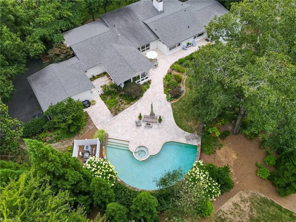 Winston-Salem, North Carolina 27106, United States, 4 Bedrooms Bedrooms, ,5 BathroomsBathrooms,Residential,Pending,175573