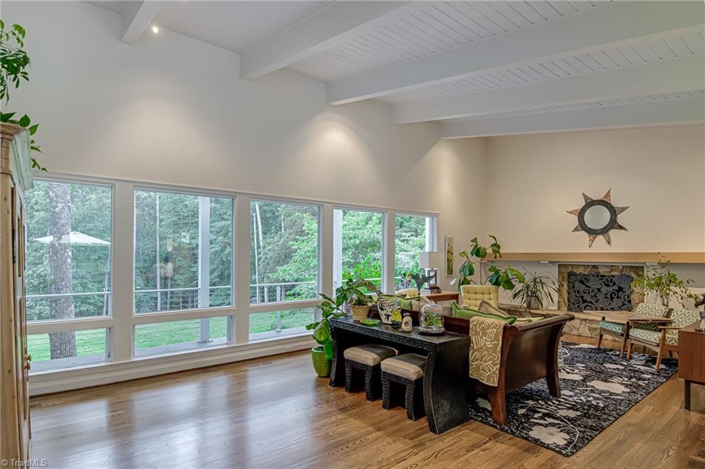 Winston-Salem, North Carolina 27106, United States, 4 Bedrooms Bedrooms, ,5 BathroomsBathrooms,Residential,Pending,175573