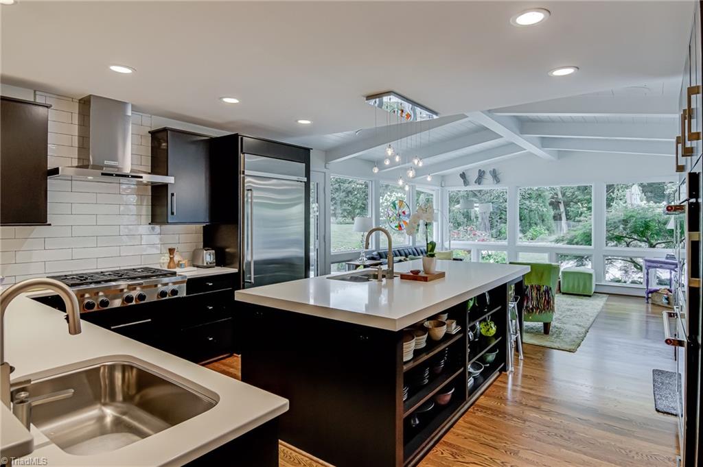 Winston-Salem, North Carolina 27106, United States, 4 Bedrooms Bedrooms, ,5 BathroomsBathrooms,Residential,Pending,175573