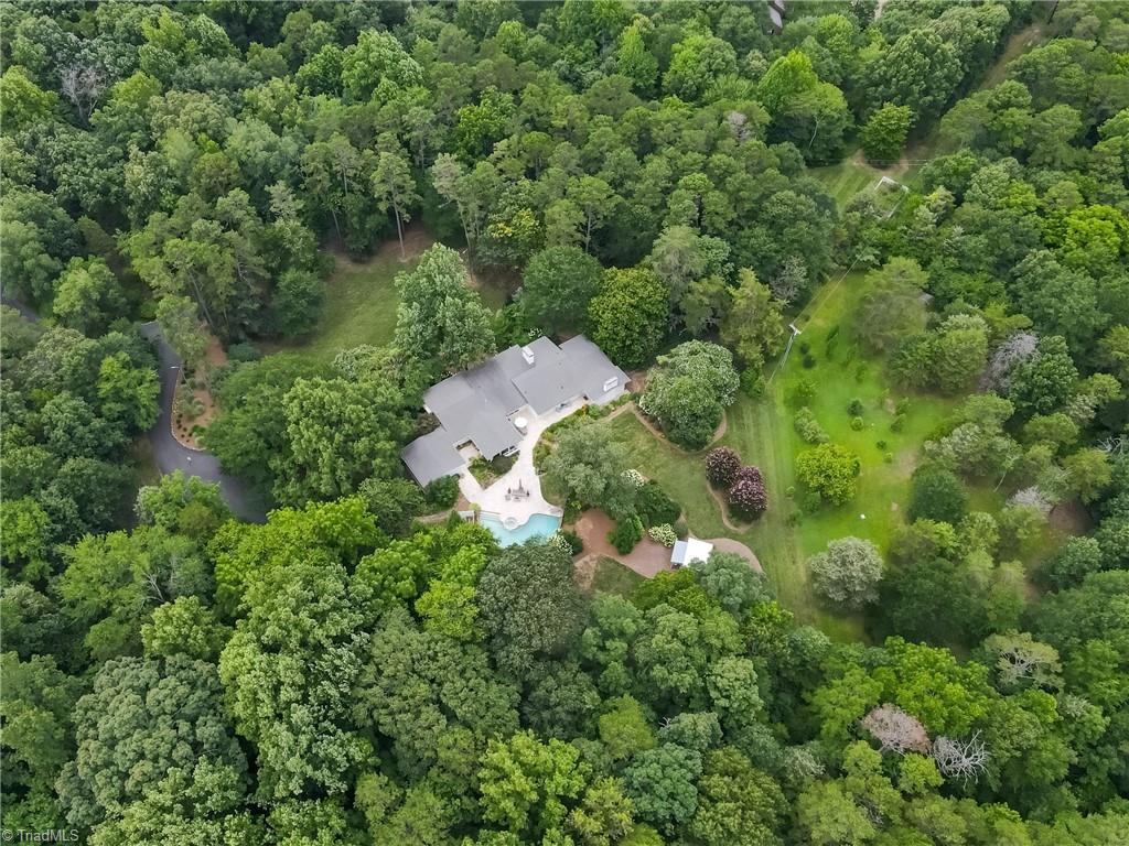 Winston-Salem, North Carolina 27106, United States, 4 Bedrooms Bedrooms, ,5 BathroomsBathrooms,Residential,Pending,175573