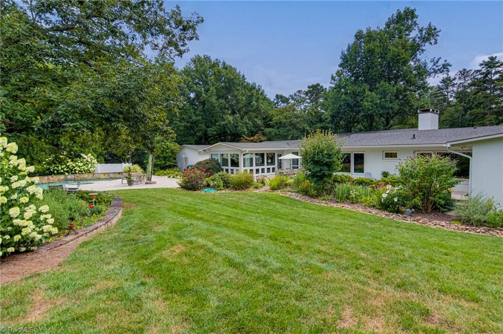 Winston-Salem, North Carolina 27106, United States, 4 Bedrooms Bedrooms, ,5 BathroomsBathrooms,Residential,Pending,175573