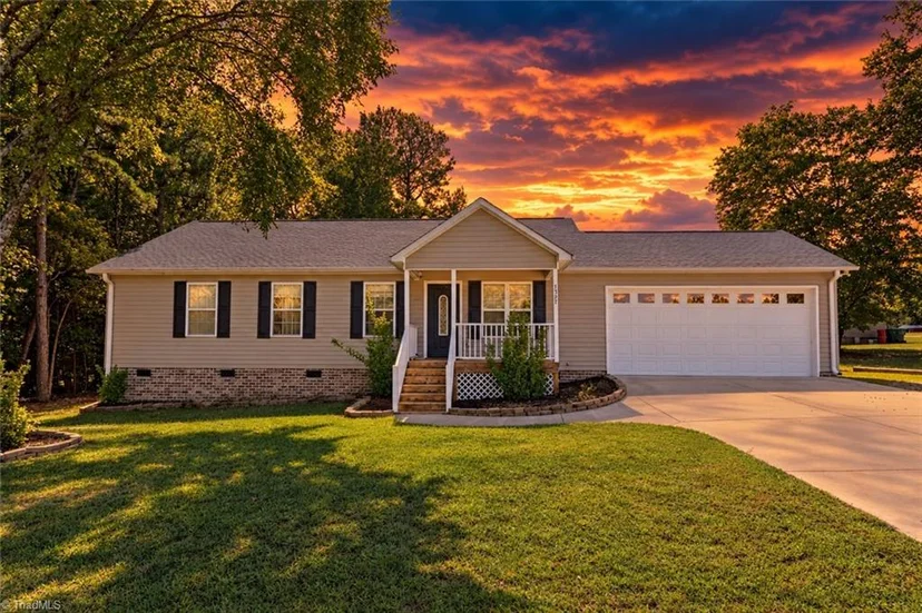 7527 Turnpike Road, photo 1 of 26