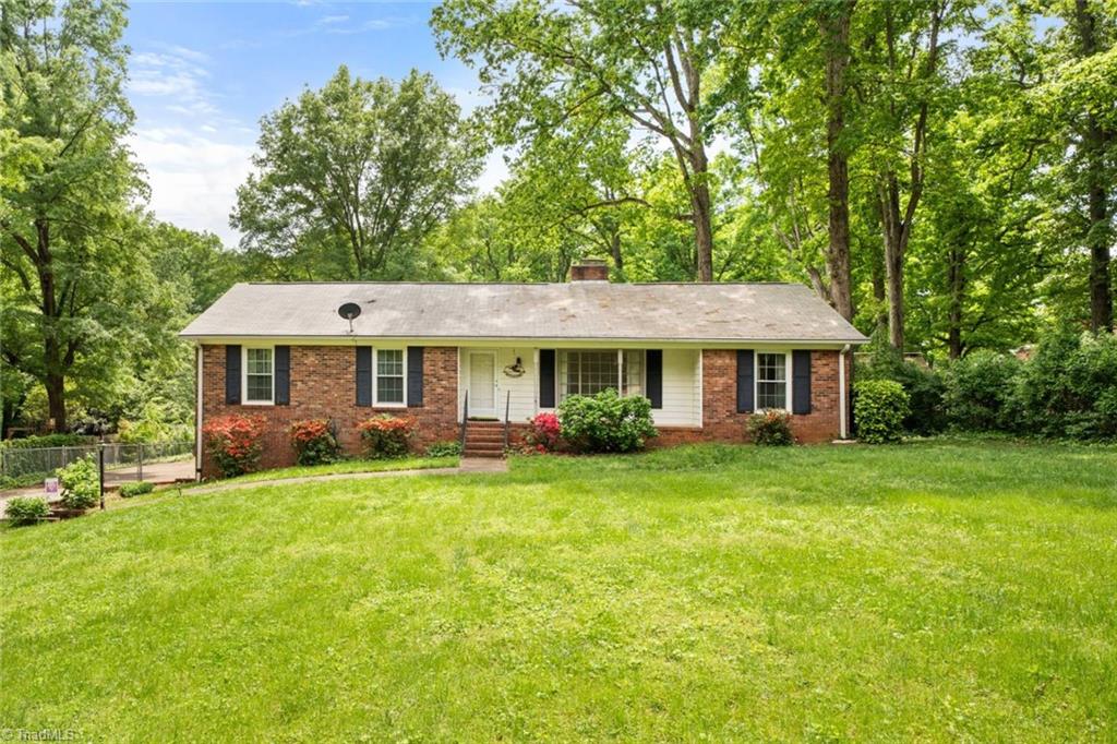 1010 Vienna Forest Drive, Pfafftown, North Carolina image 1