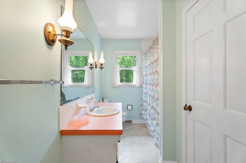 1010 Vienna Forest Drive, Pfafftown, North Carolina image 16