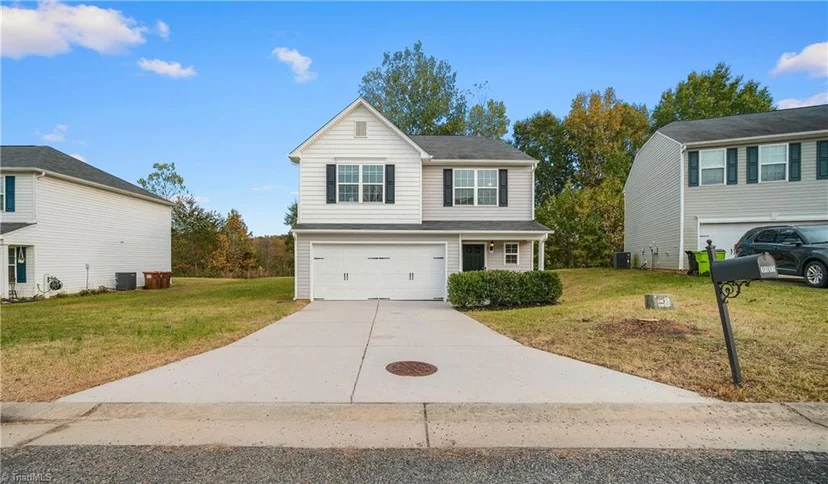 1101 Caden Village Circle, photo 1 of 25