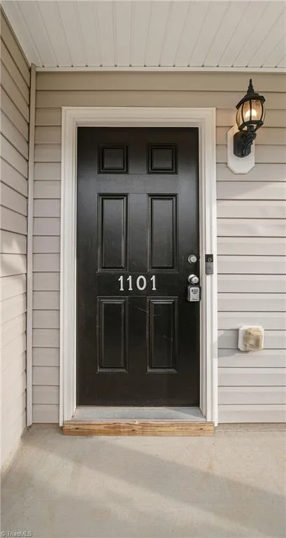 1101 Caden Village Circle, photo 2 of 25