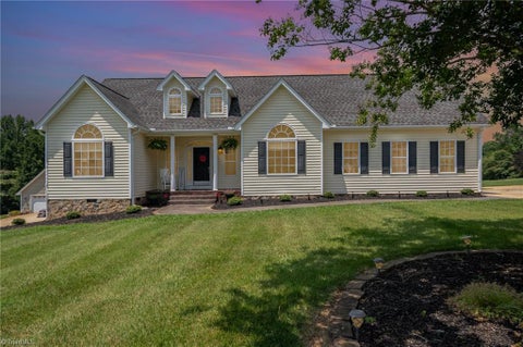 Photo for 2264 Loflin Farlow Lane