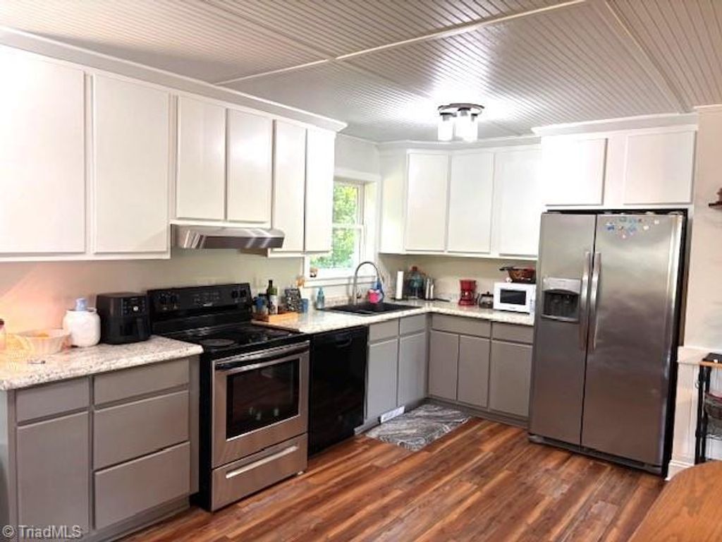 Photo of 6458 NC Highway 801 S, Mocksville, NC 27028 (MLS # 1222190)