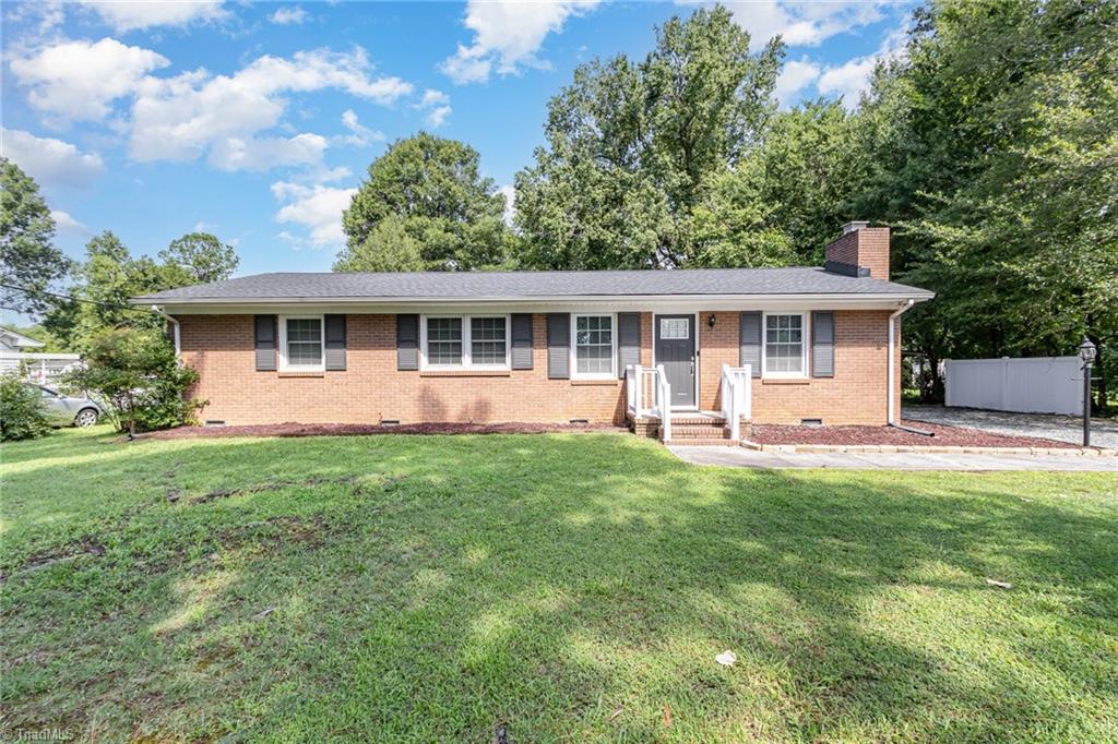 View Burlington, NC 27215 house