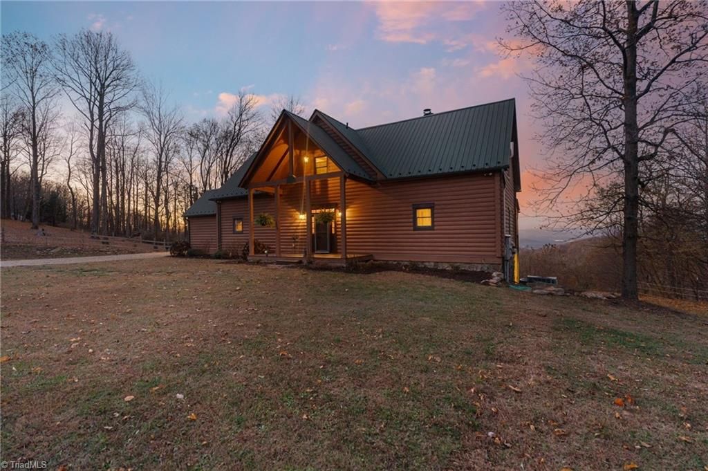 Photo of 258 Gabriel Way, Moravian Falls, NC 28654 (MLS # 1202044)