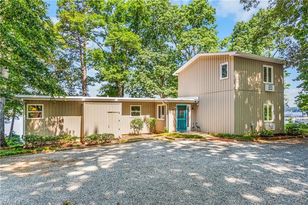 Photo of 405 Waterway Drive, Lexington, NC 27292 (MLS # 1214213)