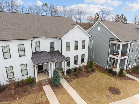 Townhouse For Sale - 10149 Rainier Trail Drive<br/> Huntersville, NC 28078