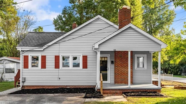 1024 Lawson Street, photo 2 of 35