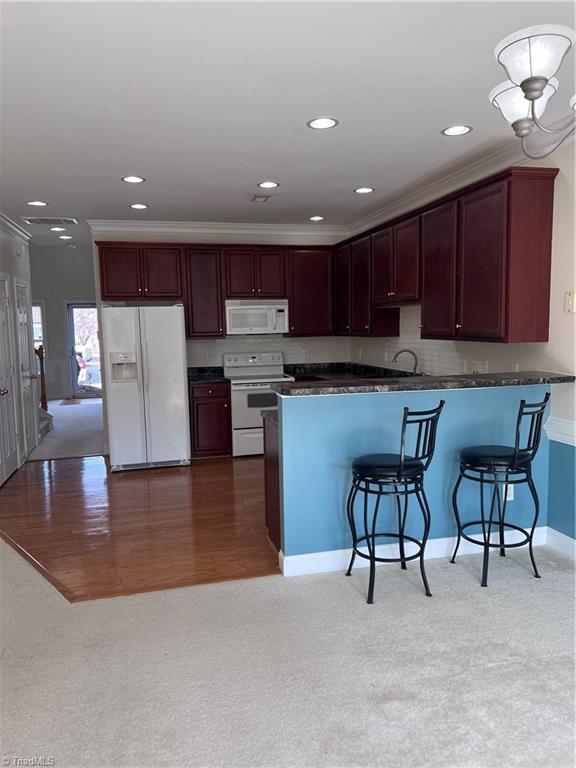 Greensboro, North Carolina 27409, United States, 2 Bedrooms Bedrooms, ,3 BathroomsBathrooms,Residential,Active,23282