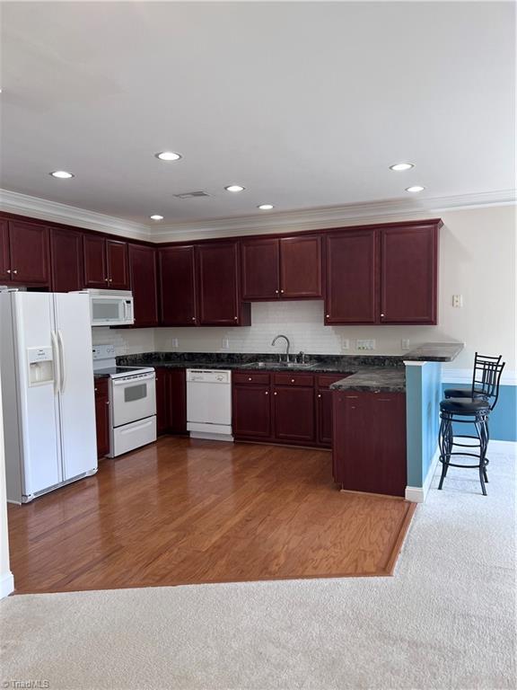 Greensboro, North Carolina 27409, United States, 2 Bedrooms Bedrooms, ,3 BathroomsBathrooms,Residential,Active,23282