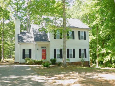 Homes For Rent - 7185 Avenbury Circle<br/> Kernersville, NC 27284