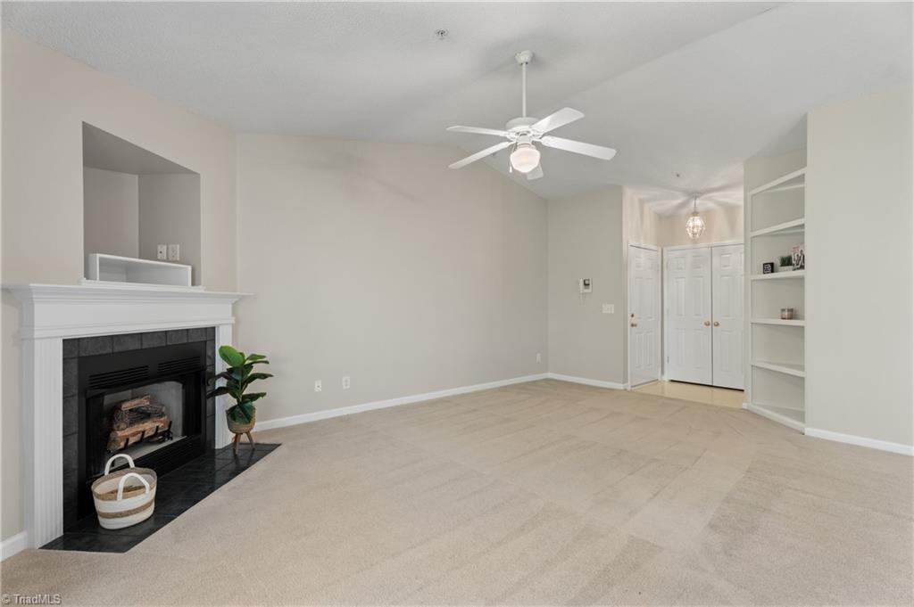 Winston-Salem, North Carolina 27127, United States, 2 Bedrooms Bedrooms, ,2 BathroomsBathrooms,Residential,Active,221548