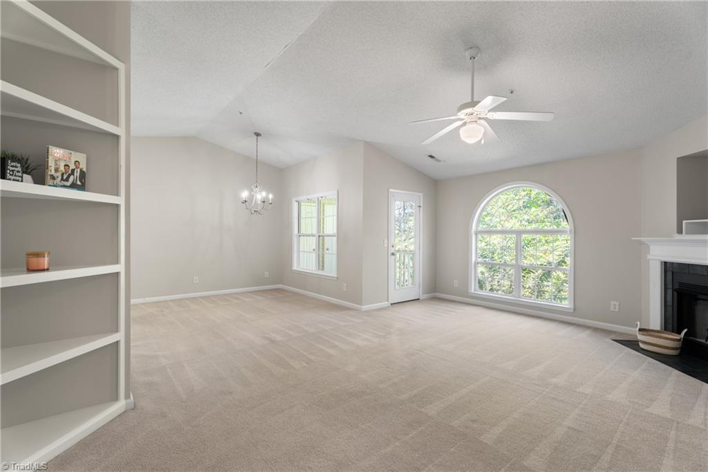 Winston-Salem, North Carolina 27127, United States, 2 Bedrooms Bedrooms, ,2 BathroomsBathrooms,Residential,Active,221548