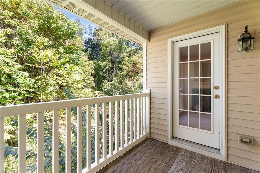 Winston-Salem, North Carolina 27127, United States, 2 Bedrooms Bedrooms, ,2 BathroomsBathrooms,Residential,Active,221548