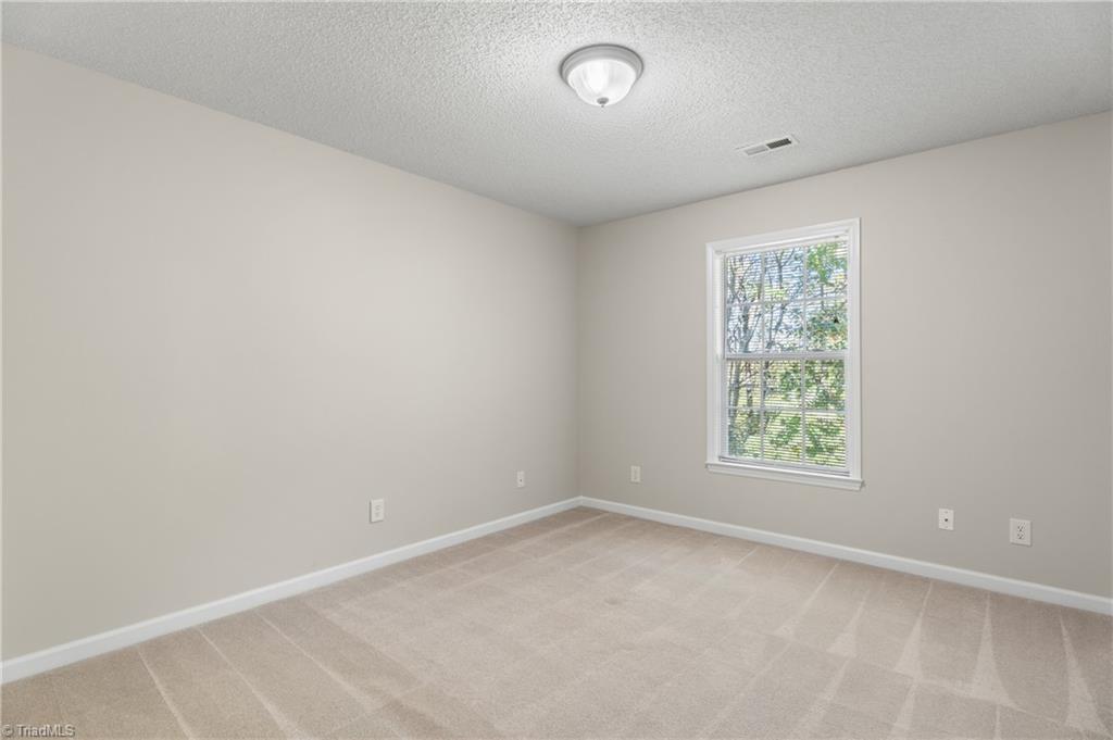 Winston-Salem, North Carolina 27127, United States, 2 Bedrooms Bedrooms, ,2 BathroomsBathrooms,Residential,Active,221548