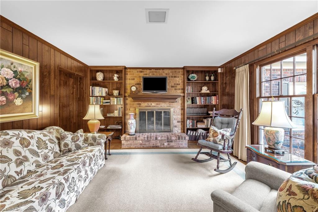 Greensboro, North Carolina 27410, United States, 5 Bedrooms Bedrooms, ,4 BathroomsBathrooms,Residential,Active,240083