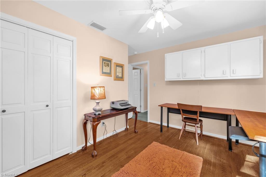 Greensboro, North Carolina 27410, United States, 5 Bedrooms Bedrooms, ,4 BathroomsBathrooms,Residential,Active,240083