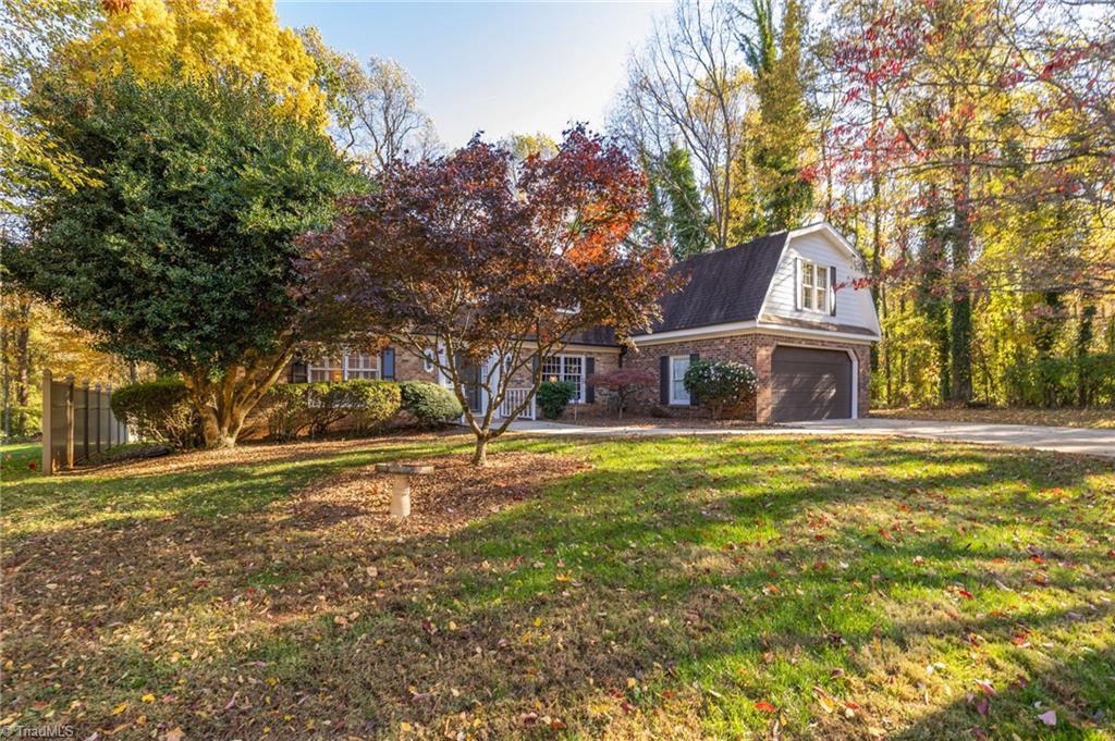 Greensboro, North Carolina 27410, United States, 5 Bedrooms Bedrooms, ,4 BathroomsBathrooms,Residential,Active,240083