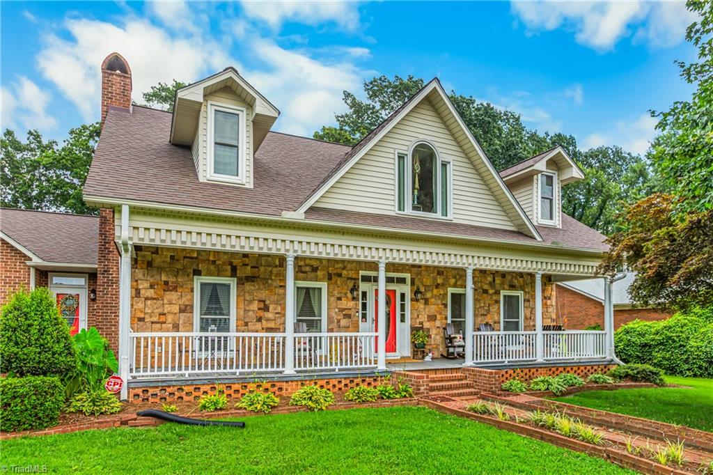 816 Wood Dale Drive