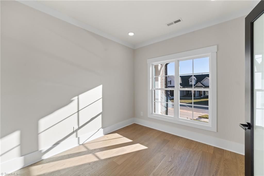 Photo of 1335 Maple Chase Lane, Winston-Salem, NC 27106 (MLS # 1180421)