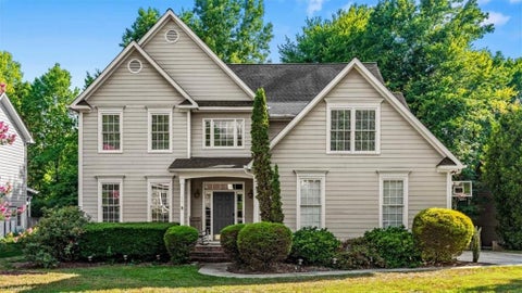 Homes For Sale - 17 Mainsail Court<br/> Greensboro, NC 27455