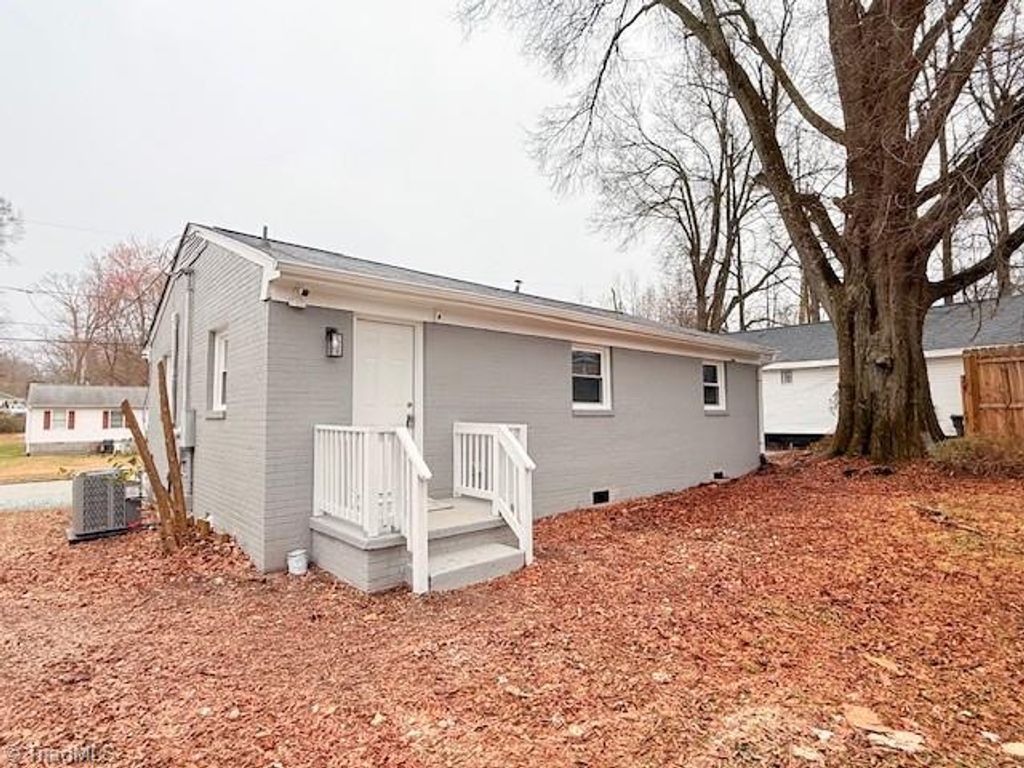 Photo of 215 Marshall Street, Greensboro, NC 27401 (MLS # 1211356)