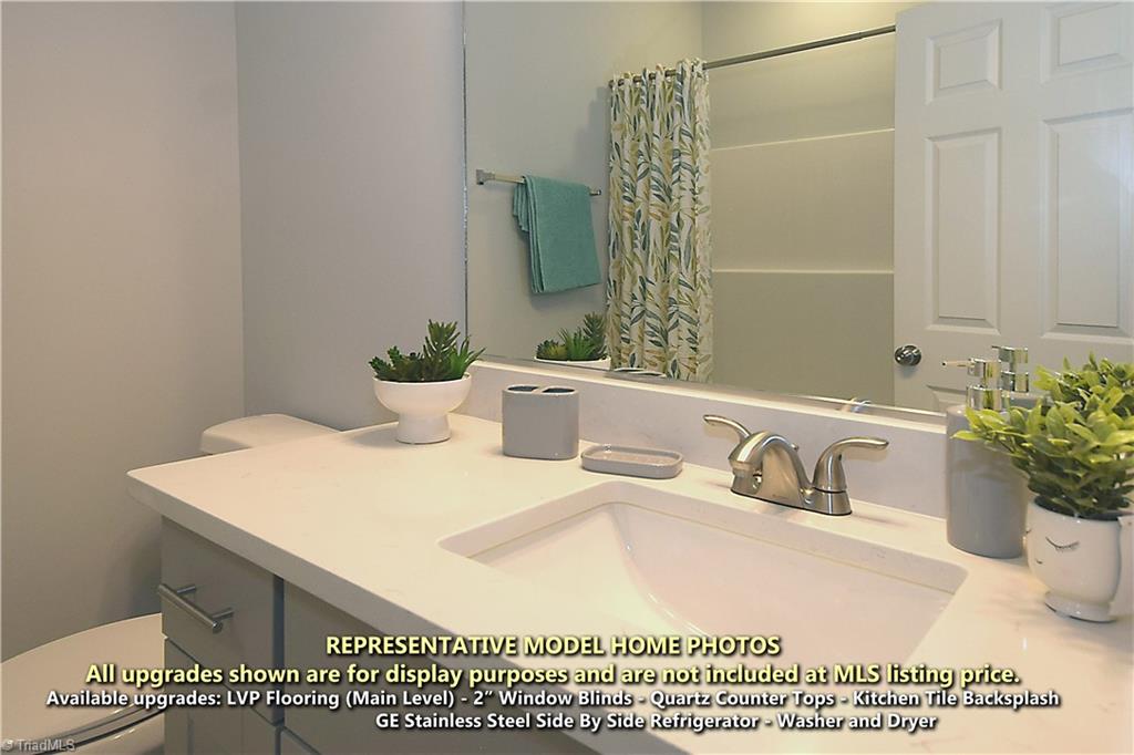 Greensboro, North Carolina 27405, United States, 3 Bedrooms Bedrooms, ,3 BathroomsBathrooms,Residential,Active,181905