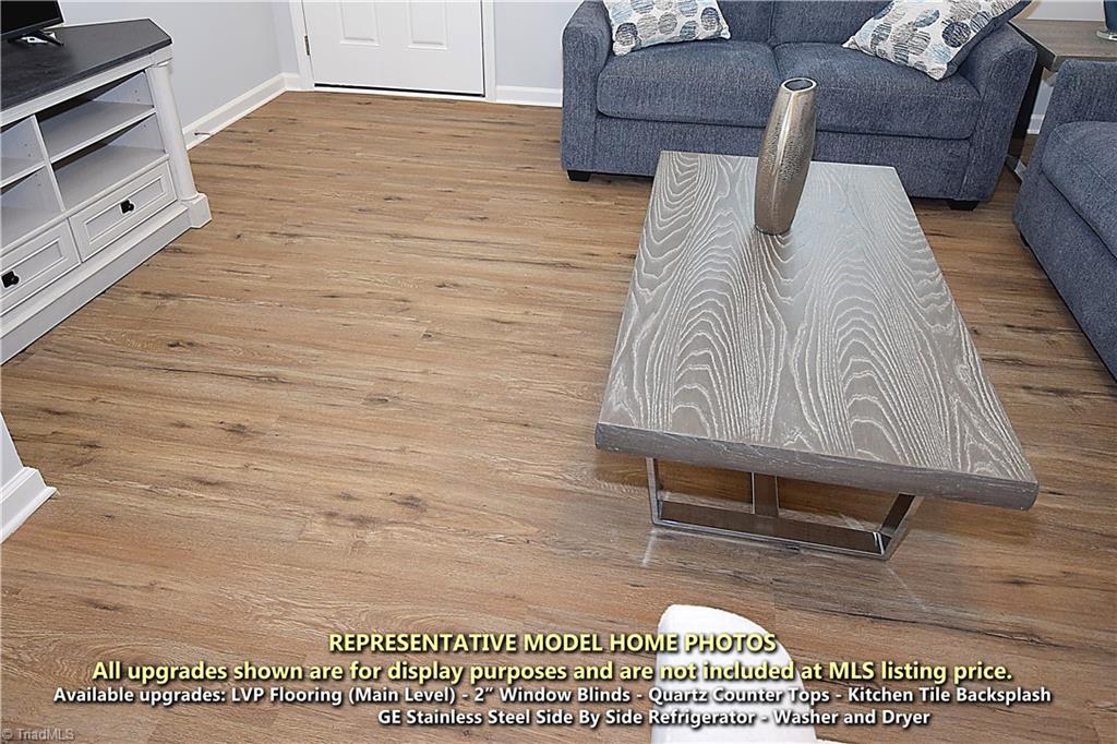 Greensboro, North Carolina 27405, United States, 3 Bedrooms Bedrooms, ,3 BathroomsBathrooms,Residential,Active,181905