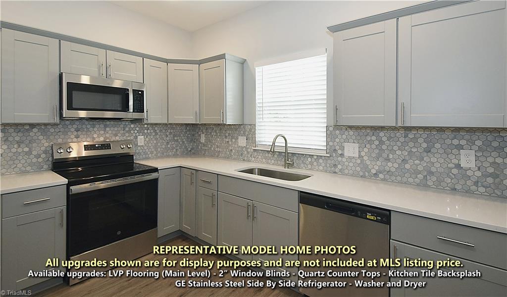 Greensboro, North Carolina 27405, United States, 3 Bedrooms Bedrooms, ,3 BathroomsBathrooms,Residential,Active,181905