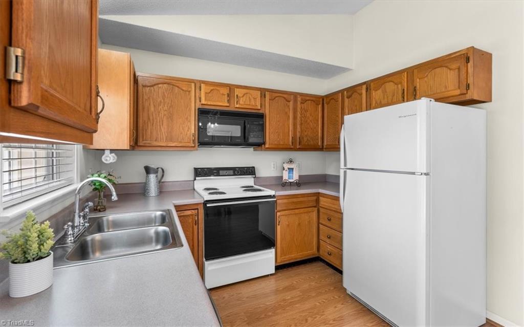 3130 High Bridge Circle, Jamestown, North Carolina image 12