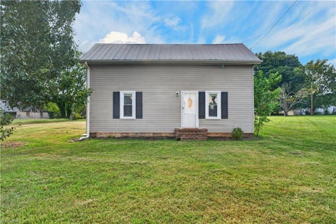 Homes For Sale - 3076 Main Street<br/> Walkertown, NC 27051