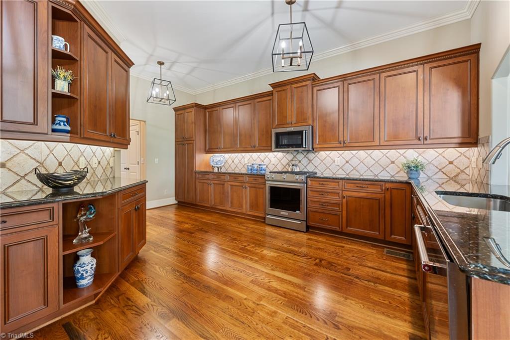 39 Creswell Manor Drive, Greensboro, North Carolina image 14
