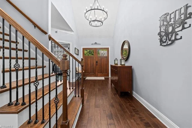 7101 English Pride Drive, photo 5 of 48