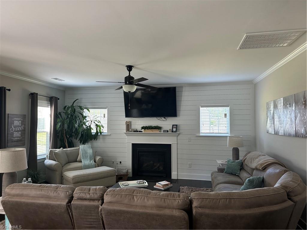 1832 Eastover Court, Kernersville, North Carolina image 9
