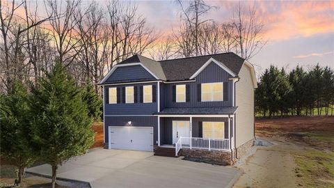 Photo of 4900 Westerly Drive, Winston-Salem, NC 27106 (MLS # 1210781)