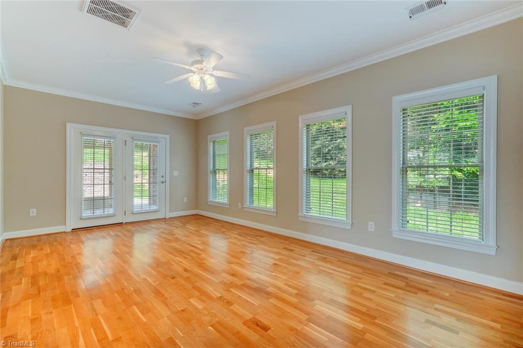 Greensboro, North Carolina 27406, United States, 3 Bedrooms Bedrooms, ,2 BathroomsBathrooms,Residential,Active,170058