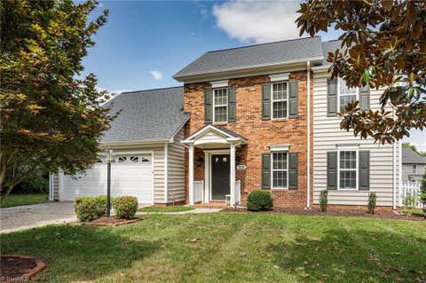 Homes For Sale - 125 Village Club Lane<br/> Forsyth County, Clemmons, NC 27012