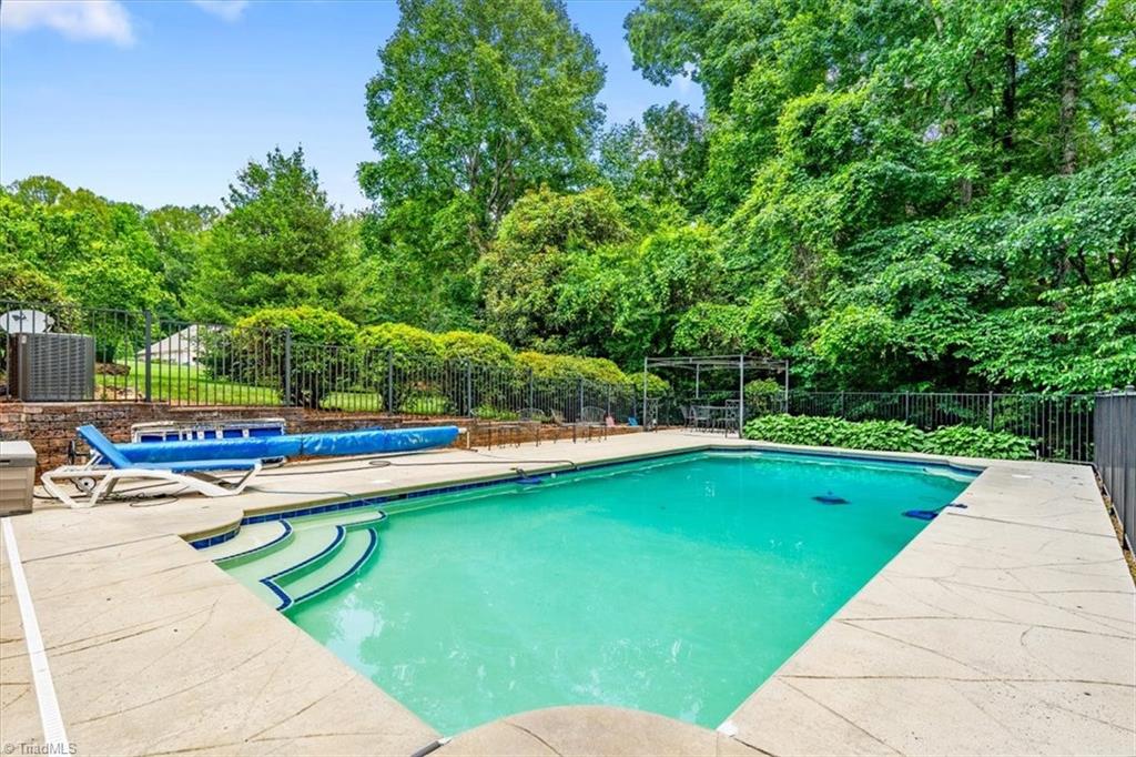 583 Carson Ridge Drive