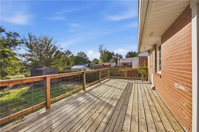 1706 Longfellow Street, photo 5 of 25