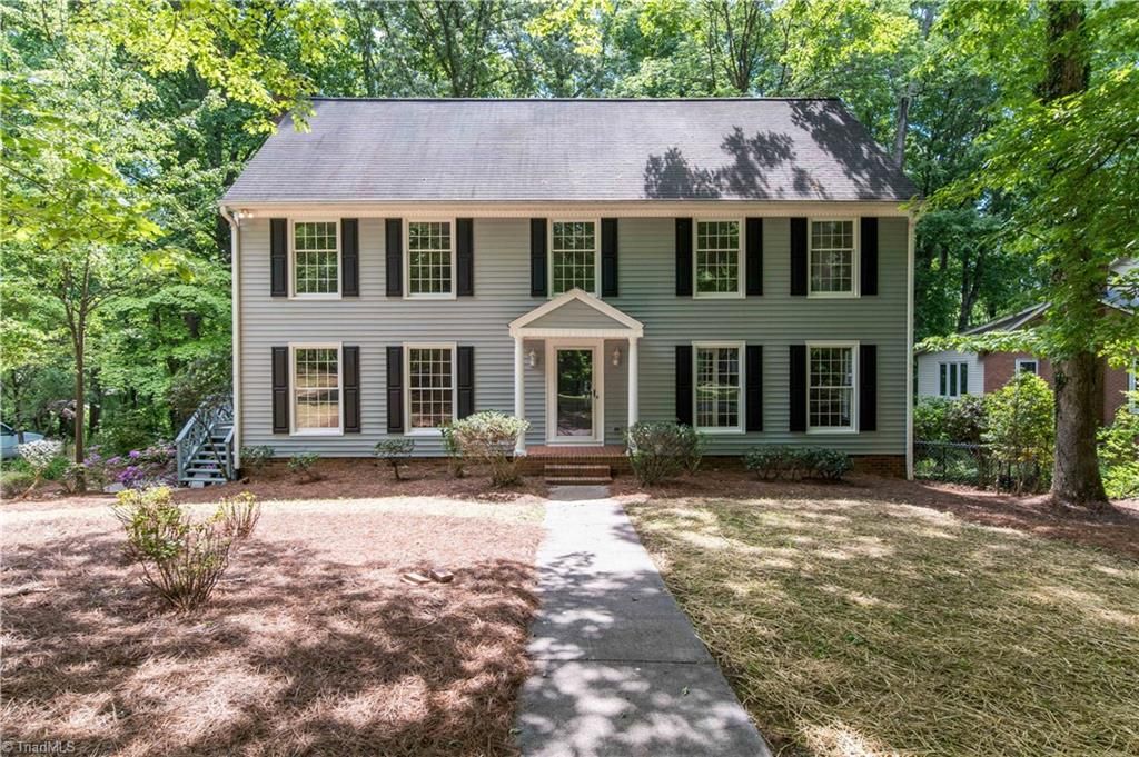 Photo of 5140 River Chase Ridge Rdg, Winston-Salem, NC 27104 (MLS # 1217895)