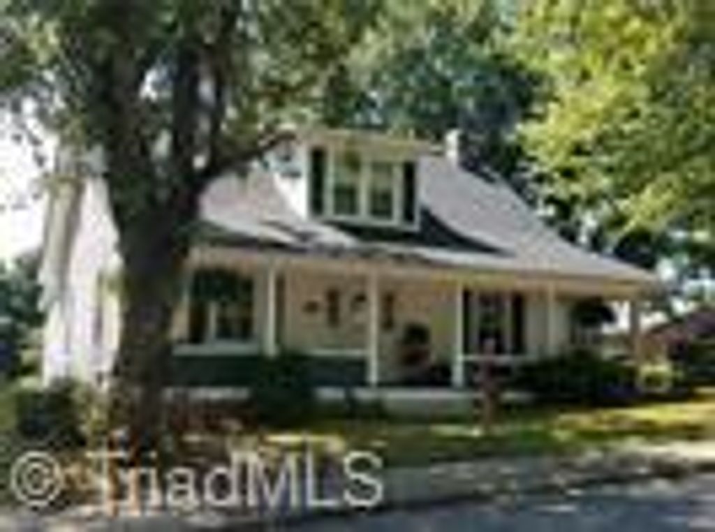 Photo of 309 Taylor Street, Mount Airy, NC 27030 (MLS # 1207798)