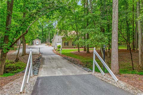 Homes For Sale - 1239 Blackberry Ridge Road<br/> High Point, NC 27265