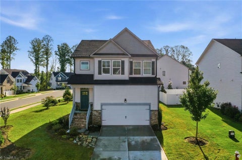 Homes For Sale - 810 Journey Lane<br/> Mebane, NC 27302