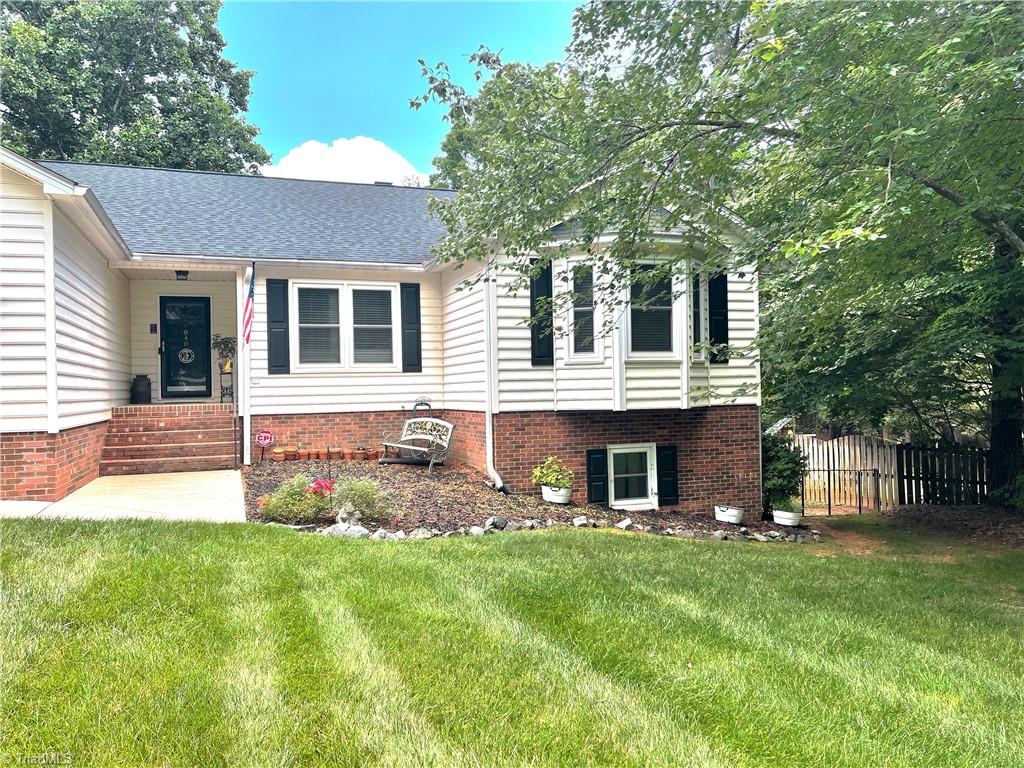 940 Huntington Run Lane, Kernersville, North Carolina image 4